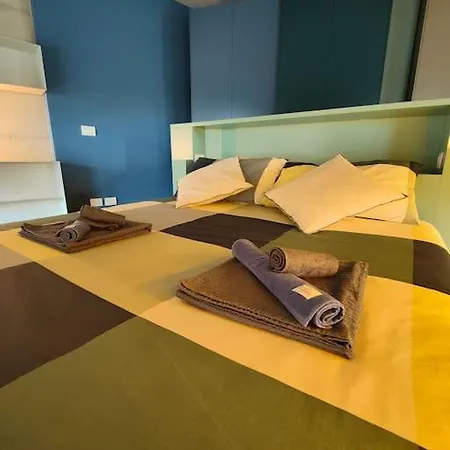 Casa Hollywood Centro, Mole Antonelliana アパート