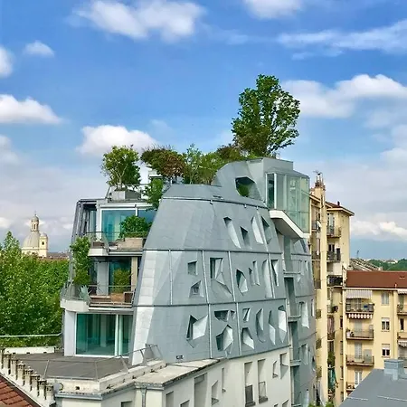 Casa Hollywood Centro, Mole Antonelliana