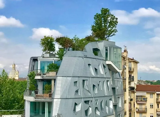 Casa Hollywood Centro, Mole Antonelliana