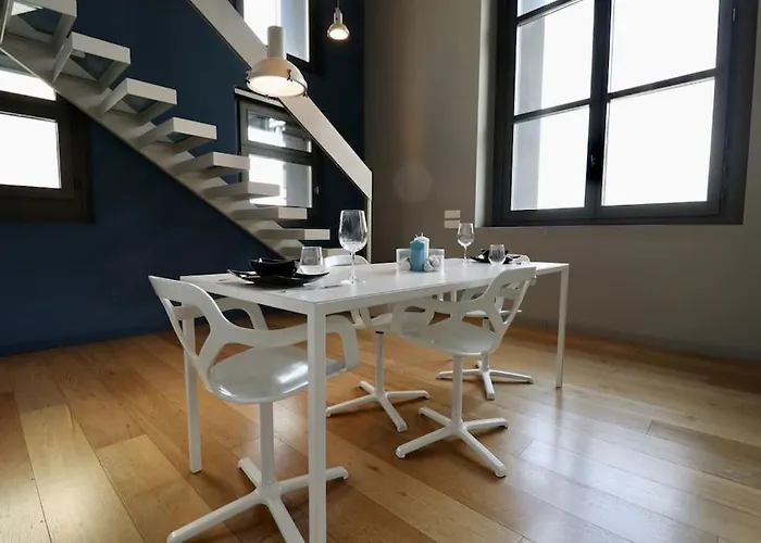 Casa Hollywood Centro, Mole Antonelliana * تورينو